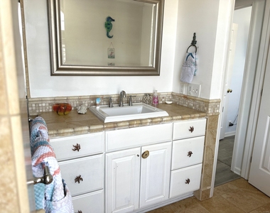 2149 Fairfield Beach Road - Photo Thumbnail 22