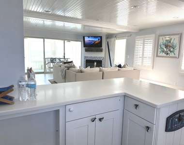 2149 Fairfield Beach Road - Photo Thumbnail 24