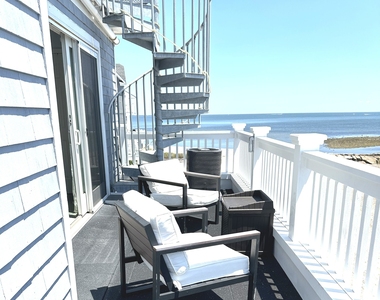 2149 Fairfield Beach Road - Photo Thumbnail 7
