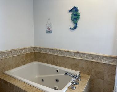 2149 Fairfield Beach Road - Photo Thumbnail 6