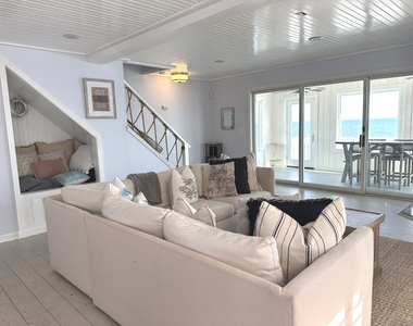 2149 Fairfield Beach Road - Photo Thumbnail 29