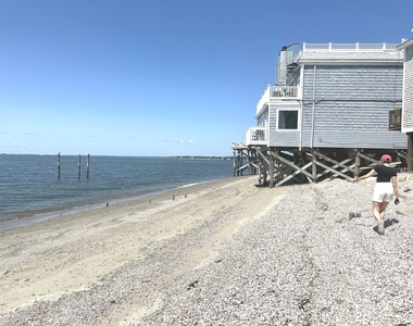2149 Fairfield Beach Road - Photo Thumbnail 3