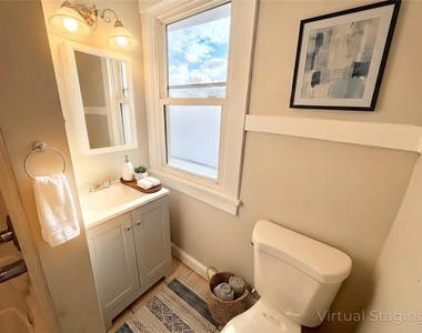 874 Vankirk St - Photo Thumbnail 8