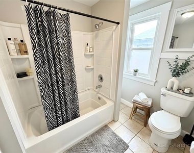 874 Vankirk St - Photo Thumbnail 7
