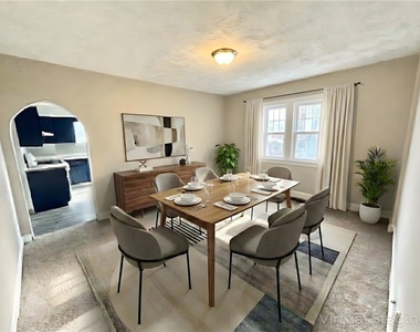 874 Vankirk St - Photo Thumbnail 3