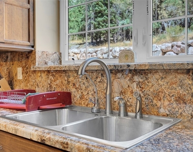 264 Crestview Drive - Photo Thumbnail 31