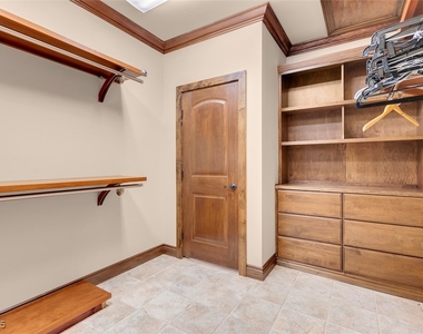 264 Crestview Drive - Photo Thumbnail 58