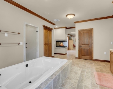 264 Crestview Drive - Photo Thumbnail 52