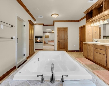 264 Crestview Drive - Photo Thumbnail 53