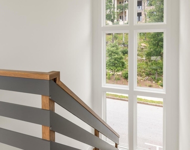 10904 Serenbe Lane - Photo Thumbnail 14