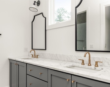 10904 Serenbe Lane - Photo Thumbnail 8