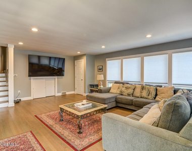 10 E Street - Photo Thumbnail 21