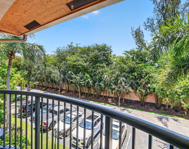 2119 Se 10th Avenue - Photo Thumbnail 36