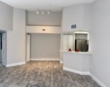 2119 Se 10th Avenue - Photo Thumbnail 5