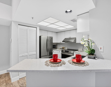 2119 Se 10th Avenue - Photo Thumbnail 19