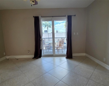 253 S Cypress Road - Photo Thumbnail 8