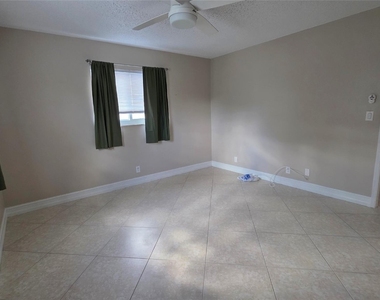 253 S Cypress Road - Photo Thumbnail 7