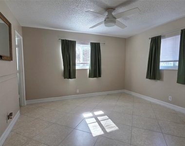 253 S Cypress Road - Photo Thumbnail 5