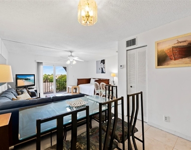 3909 N Ocean Boulevard - Photo Thumbnail 10