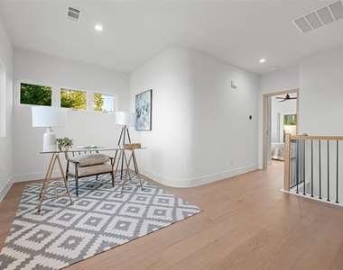 1514 Holly Avenue - Photo Thumbnail 14