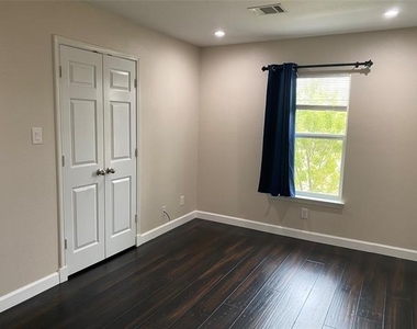 2920 Pinehurst - Photo Thumbnail 33