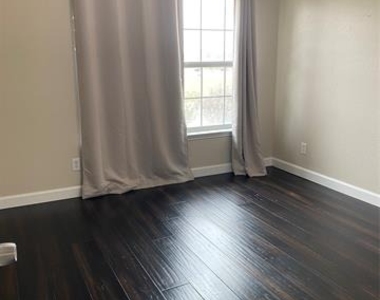 2920 Pinehurst - Photo Thumbnail 29