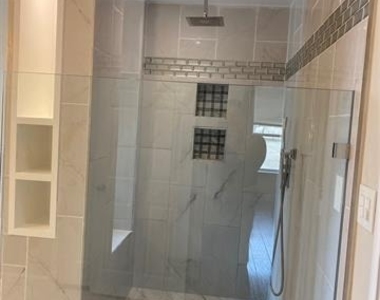2920 Pinehurst - Photo Thumbnail 20