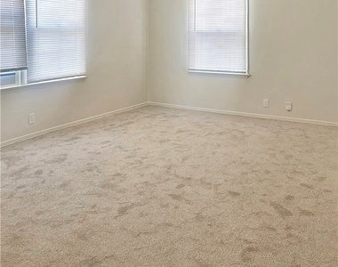 1805 Hauser Boulevard - Photo Thumbnail 2