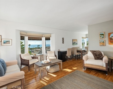 670 Thalia - Photo Thumbnail 1