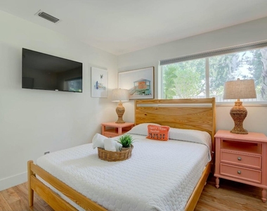 547 Marlin Road - Photo Thumbnail 13