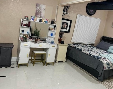 833 Briggs Street Street - Photo Thumbnail 19