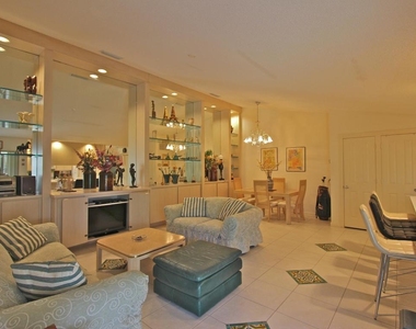 10201 Chapman Oak Court - Photo Thumbnail 3