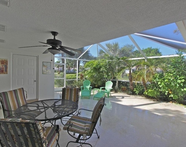 10201 Chapman Oak Court - Photo Thumbnail 1