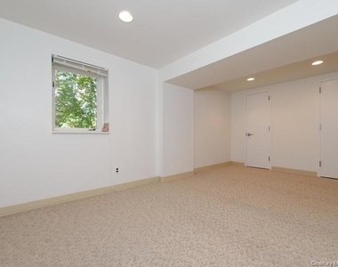 1 Pine Point - Photo Thumbnail 27