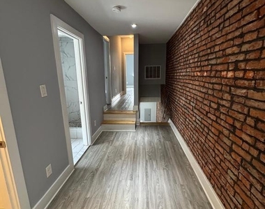 1522 N Willington Street - Photo Thumbnail 3