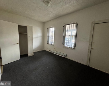 1016 Pine Street - Photo Thumbnail 9