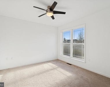 98 N Bacton Hill Road - Photo Thumbnail 6
