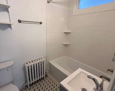 4034 7th Street Ne - Photo Thumbnail 2