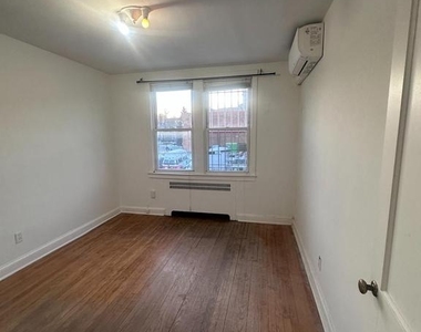 4034 7th Street Ne - Photo Thumbnail 8