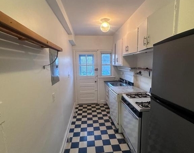 4034 7th Street Ne - Photo Thumbnail 7