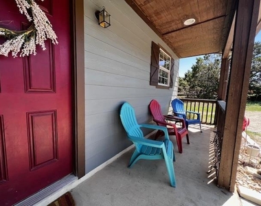 1104 Blueridge Dr - Photo Thumbnail 11