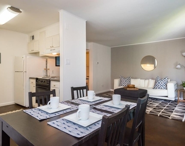 3914 Avenue D - Photo Thumbnail 4