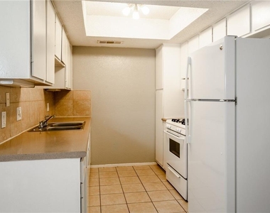 11519 Pecan Creek Pkwy - Photo Thumbnail 4