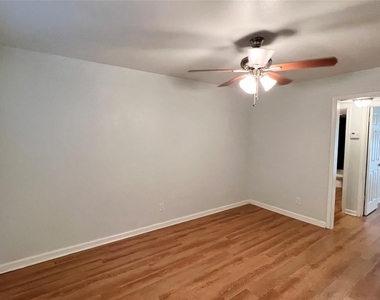 2301 Ohlen Rd - Photo Thumbnail 3