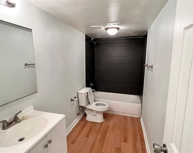 2301 Ohlen Rd - Photo Thumbnail 4