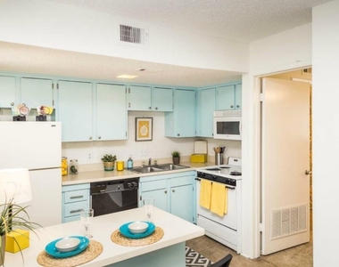 3405 Helms St - Photo Thumbnail 2