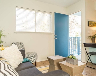 3405 Helms St - Photo Thumbnail 3