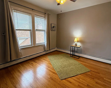 6010 W Seminole Street - Photo Thumbnail 3