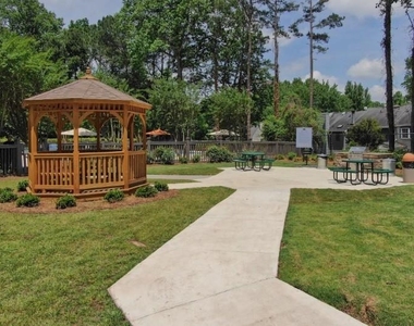707 Franklin Gateway Se - Photo Thumbnail 4