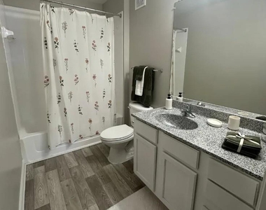 91 Somerset Club Drive - Photo Thumbnail 3